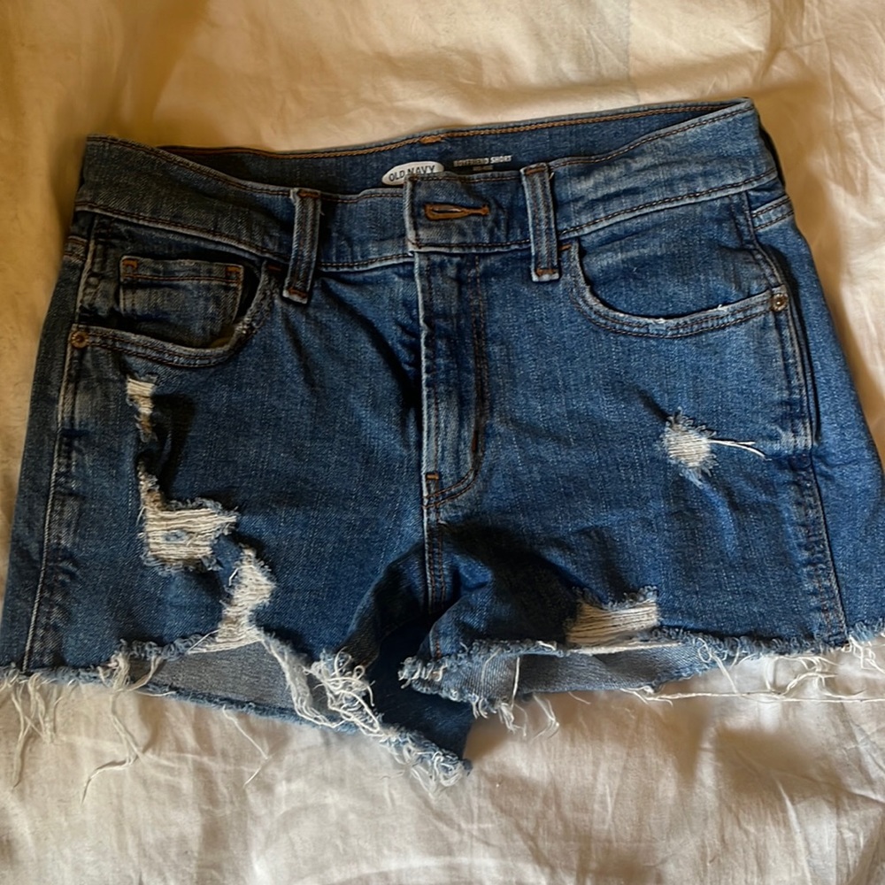 Old Navy Boyfriend mid rise Jean shorts